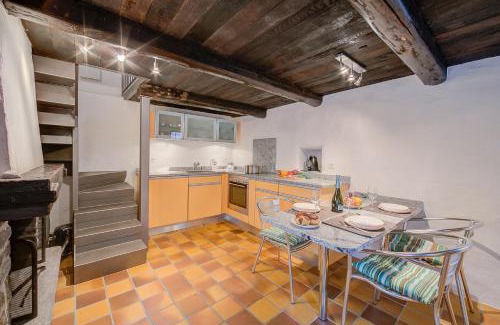 Corippo Chalet De Esquí | Rustico Caterina - Happy Rentals