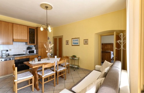 Oldesio Apartamento | Apartamento en una típica piedra natural Rustico con gran vista al lago