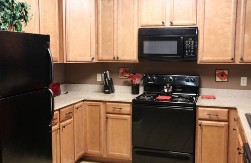 Pigeon Forge Condominio | Condominio recientemente amueblado de 2 habitaciones y 2 baños en Parkway en Pigeon Forge