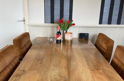 Oosterend Casa | Rustig gelegen bungalow op Texel