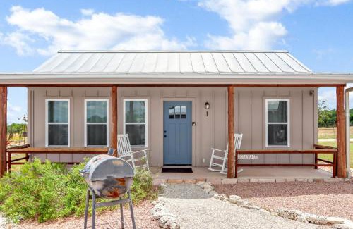 Wimberley Casa | RusTx Ranch Cottage Group 1-3