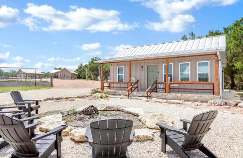 Wimberley Casa | RusTx Ranch Cottage Group 4-6