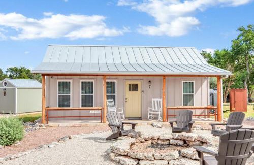 Wimberley Casa | RusTx Ranch Cottage Group 7-9
