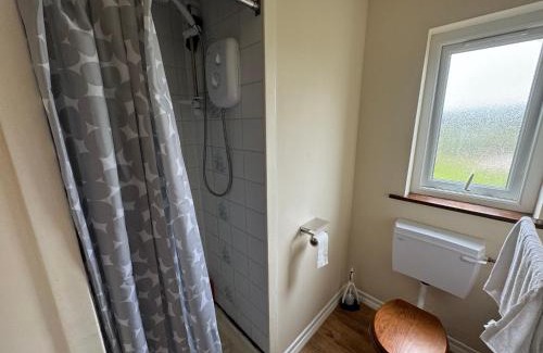County Cavan Casa | Rusty Cottage with View