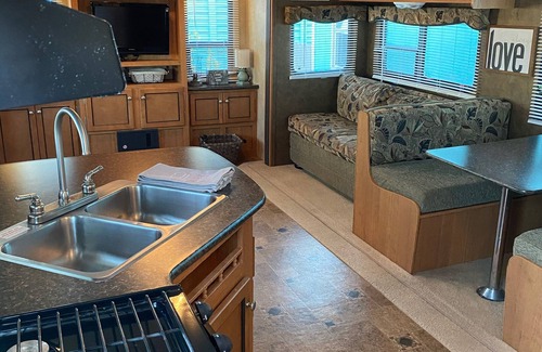 Crystal Beach Casa | RV 1 of 2 on Canal and 1/2 mi from Beach (Private Lot)