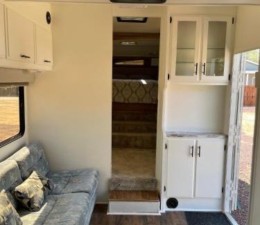 Moreno Valley Otro | RV2 Stunning RV Private Netflix FreeParking