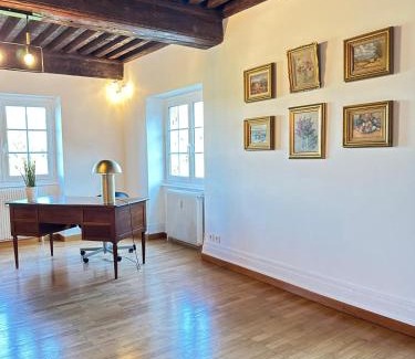 Lissieu Apartamento | Séjourner au Château de la Roue Grand appartement