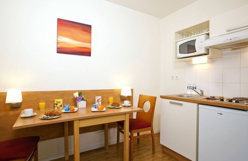 Villejean Apartamento | Séjours & Affaires Rennes Villa Camilla