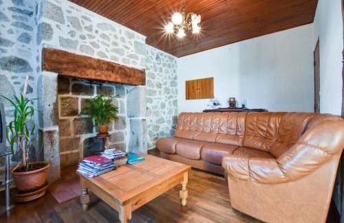 Senezergues Casa | Sénezergues Garden Hideaway