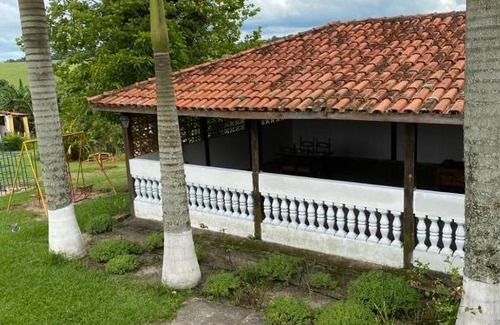Alambari Casa | Sítio Gramado Sarapuí, lazer, conforto e diversão