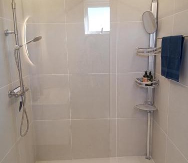 Hraunvellir Apartamento | Söruhús - Cozy Apartment, Hot Tub, Peaceful Nature Setting