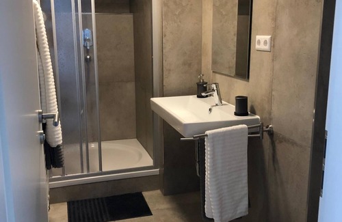 Gablenberg Condominio | S-AN Daily Room Stuttgart Center (Marco 3)