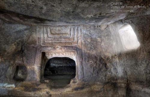 Oniferi Casa | S'aposentu 'e Santa Ruche