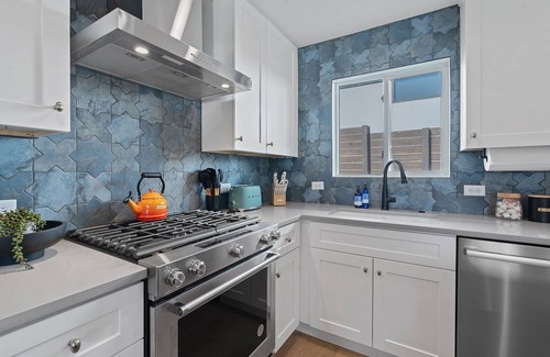 South River City Casa | S Congress Putting Pool 3 KINGS/2 BATH FULLY Remodeled