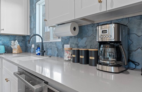 South River City Casa | S Congress Putting Pool 3 KINGS/2 BATH FULLY Remodeled