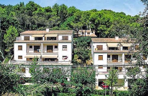 Sa Riera Apartamento | S'Esquirol Nº3 by Interhome