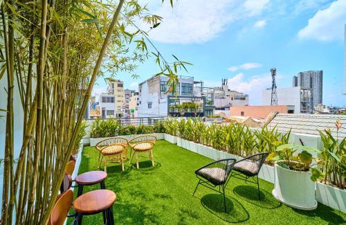 District 4 Apartamento | S Lux Apartment 5 mins walking in central