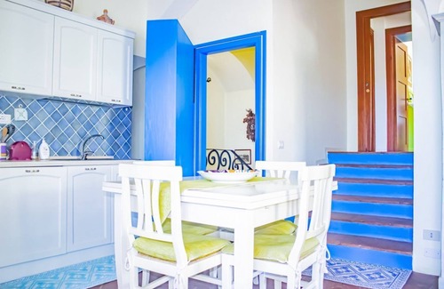Cardedu Apartamento | S'Omu and Assunta 1P apartment with terrace and private pool.