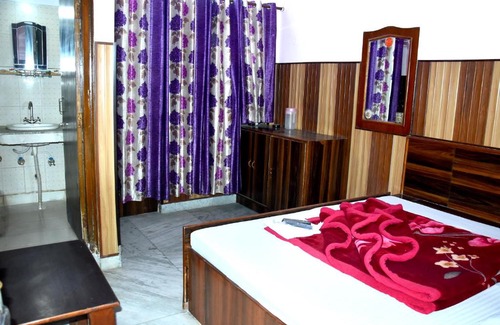Paharganj Casa | S R PALACE