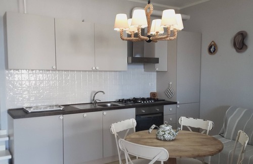 Santa Reparata Apartamento | S. Reparata - Cozy three-room apartment with sea view - IUN Q8453