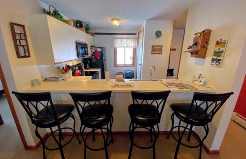 Bretton Woods Apartamento | S4 Ski Slope Views Bretton Woods condo with easy access to Mt Washington Skiing White Mountains