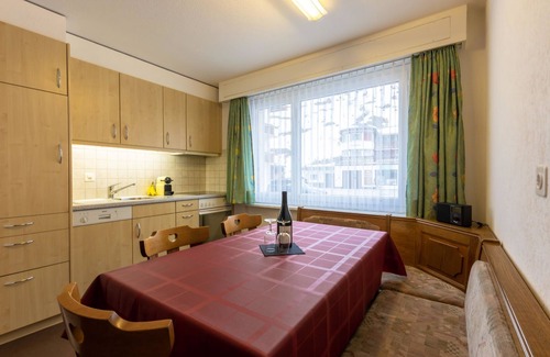 Saas Grund Apartamento | Saasunia by Interhome
