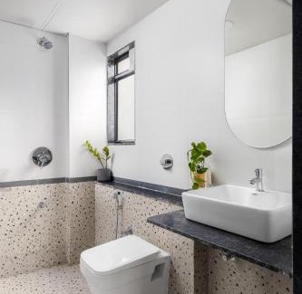 Daman Hotel | Saavi Suites