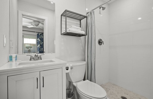 Sanibel Cabaña | Sabal Palm Cottage, quaint island paradise