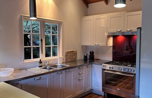 Omiha Casa | Sabbaticus 3 Bed Waiheke Escape