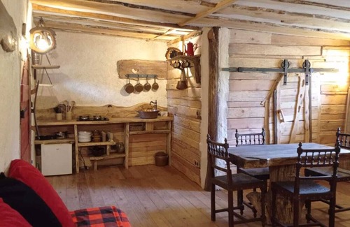 Saint-Sulpice-les-Feuilles Chalet De Esquí | "sacquet" house ans his nordic bath