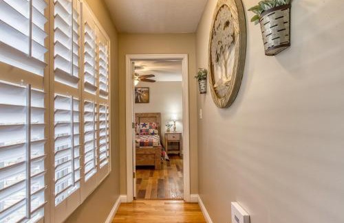 Sevierville Chalet De Esquí | Saddleback Retreat, Game Room, Hot Tub, WIFI, 685 FREE tickets each paid day!