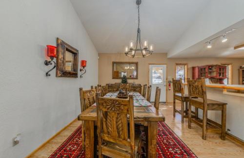 Ruidoso Casa | Saddles 'N' Spurs 4br 3bath with a Hot Tub