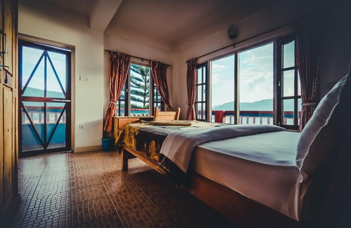 Pokhara Hotel | Sadhana Yoga Retreat Centre