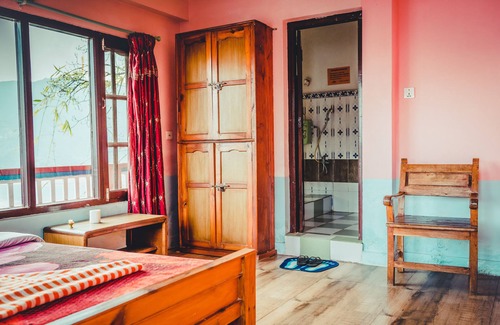 Pokhara Hotel | Sadhana Yoga Retreat Centre