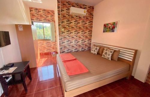 Khlong Khon Casa | Saeng Tai Amphawa
