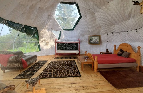 Caroline Casa | Safari Dome in the beautiful Boundary RV Park