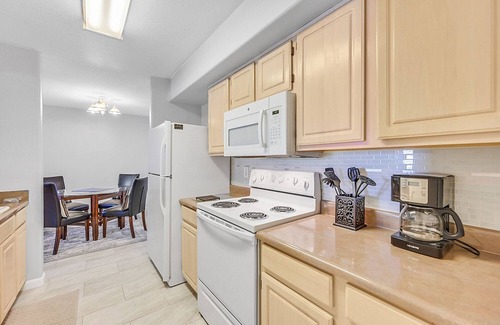 Silverado Ranch Condominio | Safe Privately gated fully furnished 1 bedroom, 1 bath, Condo in prime location!