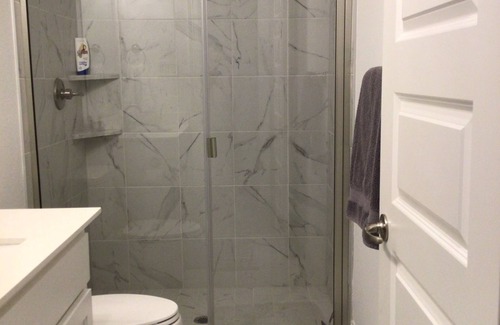 Aledo Casa | Safe & Quiet Private Room + Bath Shared Home w/ Host