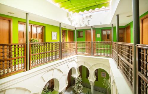 San Francisco-Ribera Casa | Safestay Cordoba Mezquita Catedral