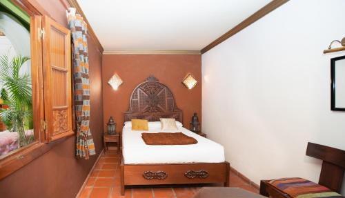 San Francisco-Ribera Casa | Safestay Cordoba Mezquita Catedral