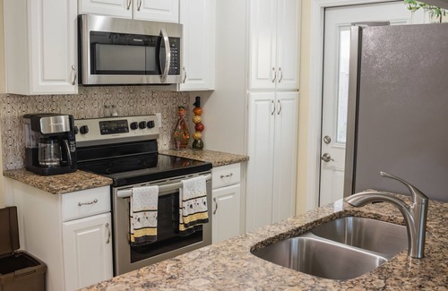 Safety Harbor Casa | Safety Harbor - Tropical Oasis