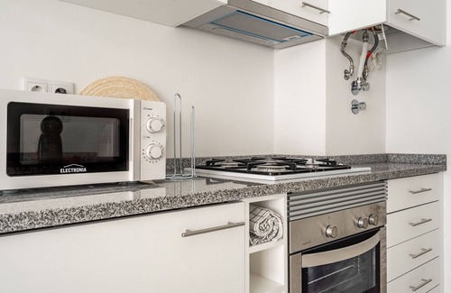 Penha de Franca Apartamento | Saffron Apartment, Wifi, Garage !new!