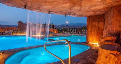 Moab South Valley Casa | Sage Creek E3 in Moab with Private Hot Tub and Community Pool