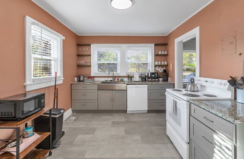 Parker Casa | Sage Submarine- Pet Friendly Home 2 mi to Downtown