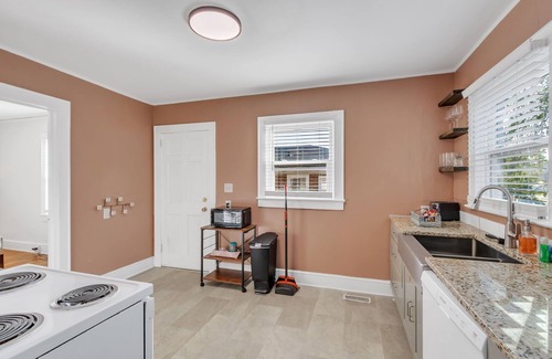 Parker Casa | Sage Submarine- Pet Friendly Home 2 mi to Downtown
