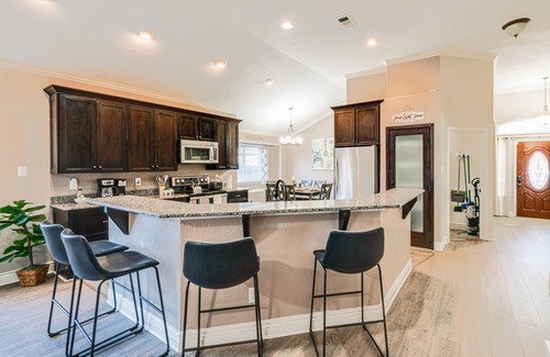 Saginaw Casa | Saginaw Home w/ Fenced Yard: 11 Mi to Fort Worth!