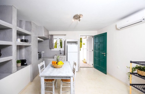 Kastraki Casa | Sahara Apartments - Deluxe King studio