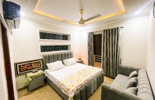 Sahiwal Cama Y Desayuno | Sahiwal family Guest house