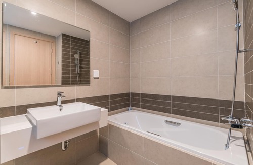 District 4 Apartamento | Saigon Downtown 3BR Apt, piso 33, gimnasio y piscina GRATIS