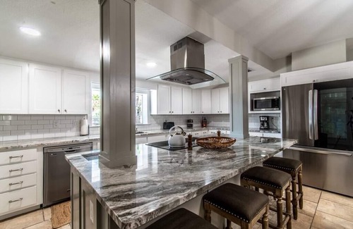 Bay Area Casa | Sail Away! Your Coastal Pool Oasis Awaits